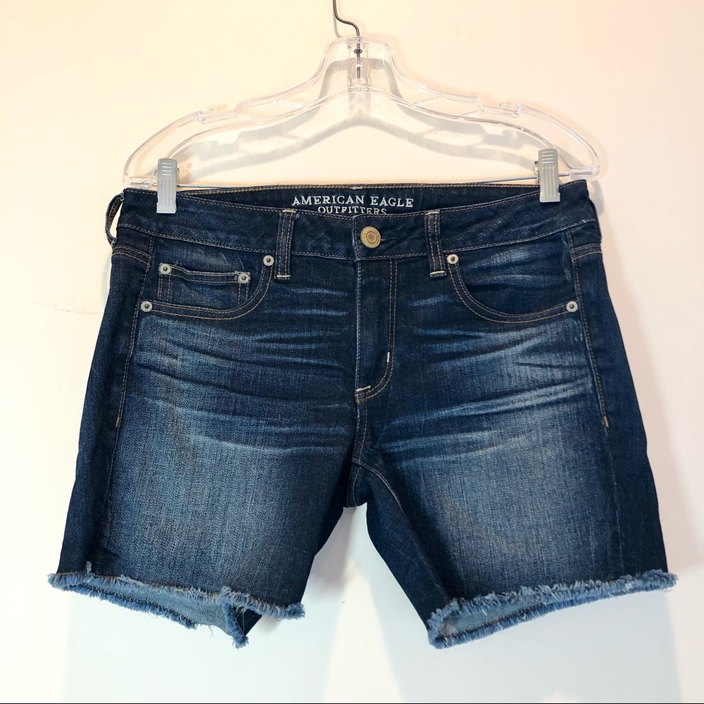 AMERICAN EAGLE 🦅 Sz. 4 Stretch Boy Midi dark wash shorts
